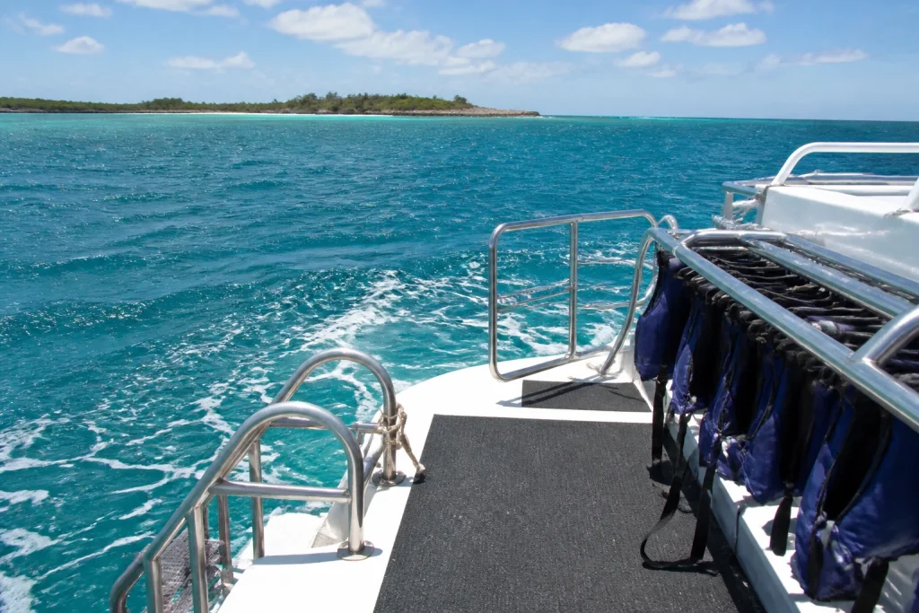Water-entry ladder and flotation equipment on a snorkel boat